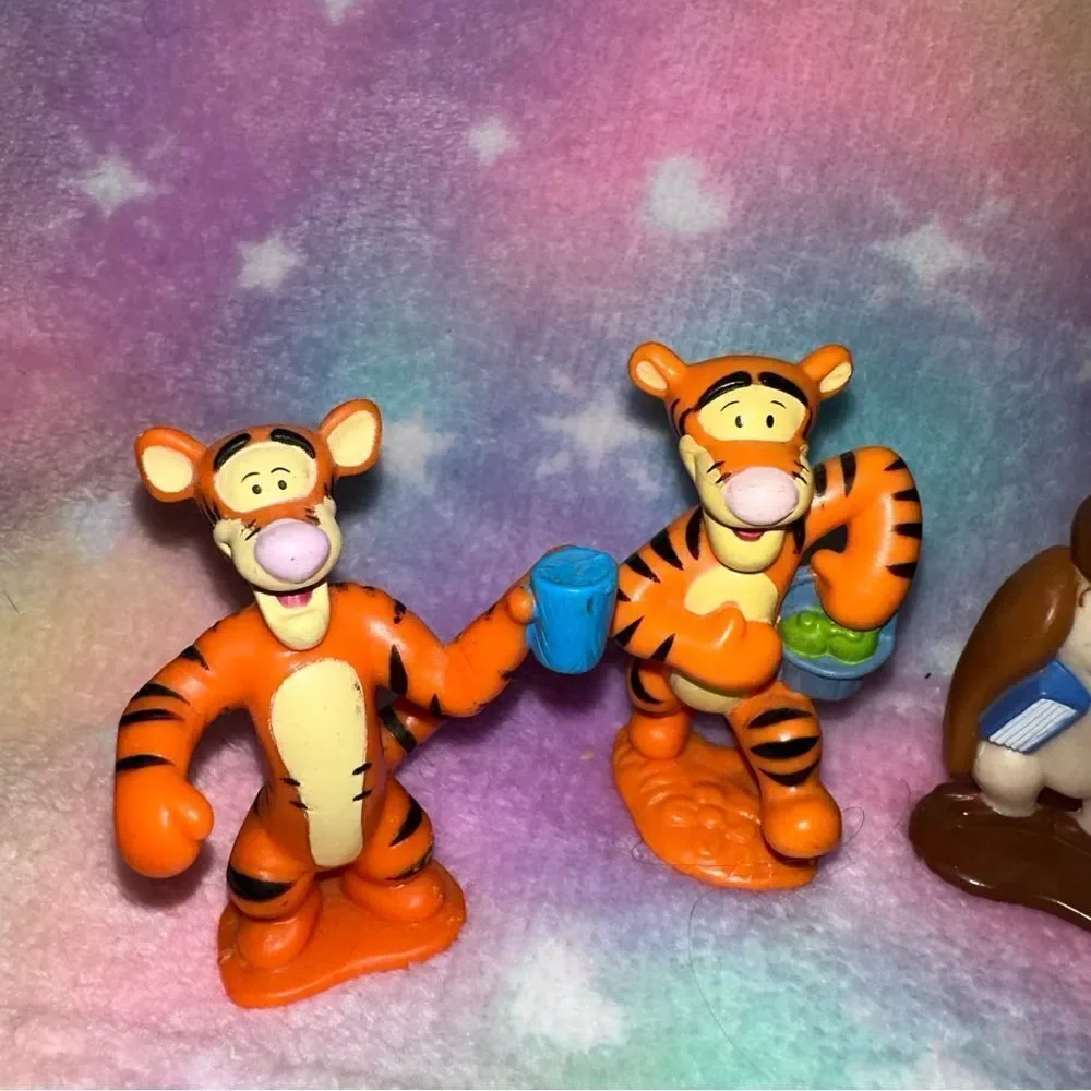 Disney Winnie the Pooh and friends cake topper’s